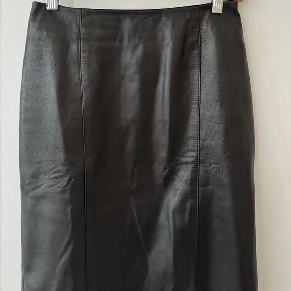 Pre-Loved DANIER Genuine Pencil Black Leather Skirt - Size 4 US - Picture 14 of 16